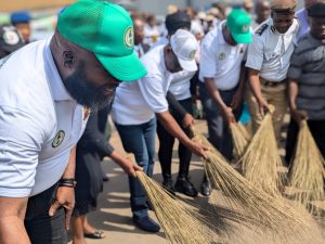 Pictures -Oyo Govt Seals Industrial Facility, Lounge In Ibadan…Declares State of Emergency In Markets, Public Places