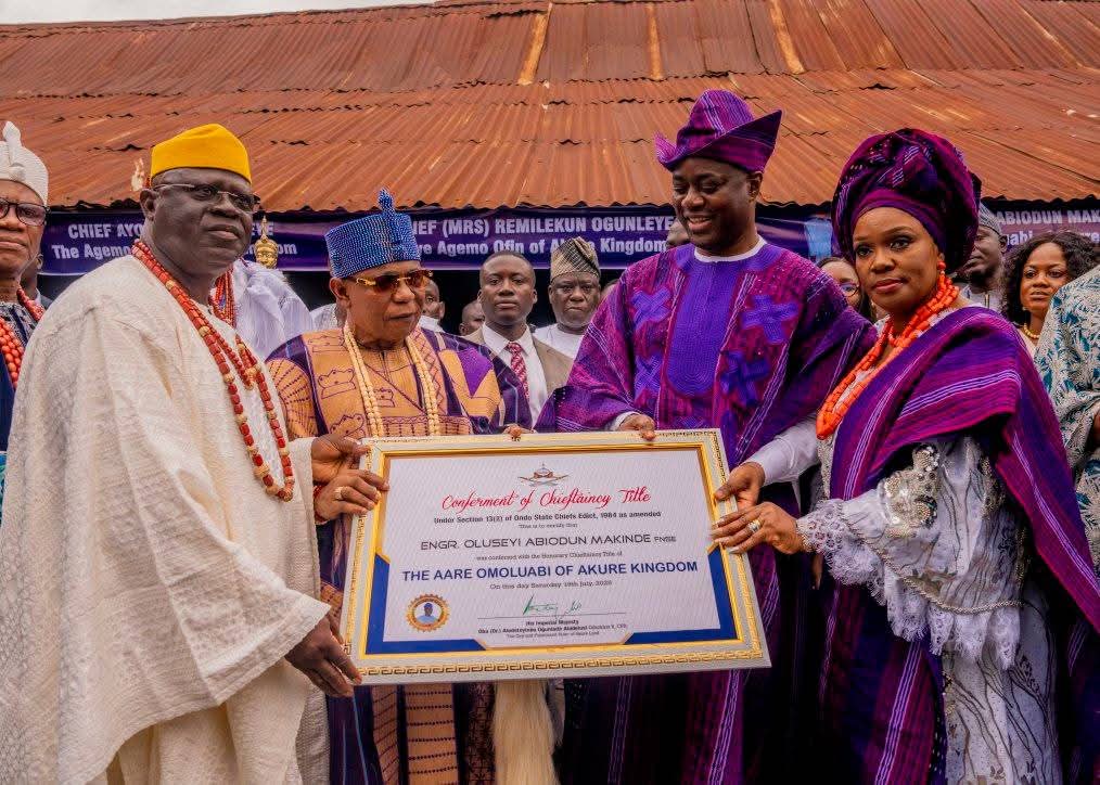 Aare Segelu Congratulates Governor Makinde, Wife Over Chieftaincy Titles Aare Segelu Congratulates Governor Makinde, Wife Over Chieftaincy Titles