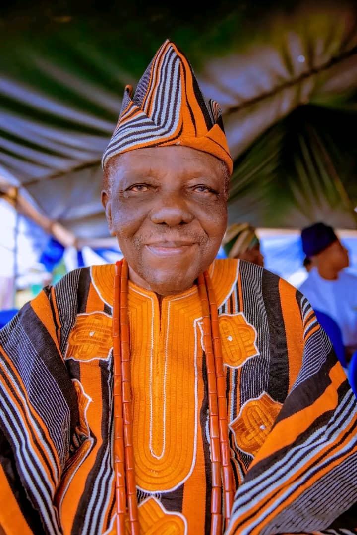 Aare Segelu Commiserates with Hon. Adepoju ‘Ibarapakan’, Family, Igboora Community On Father’s Demise Aare Segelu Commiserates with Hon. Adepoju ‘Ibarapakan’, Family, Igboora Community On Father’s Demise