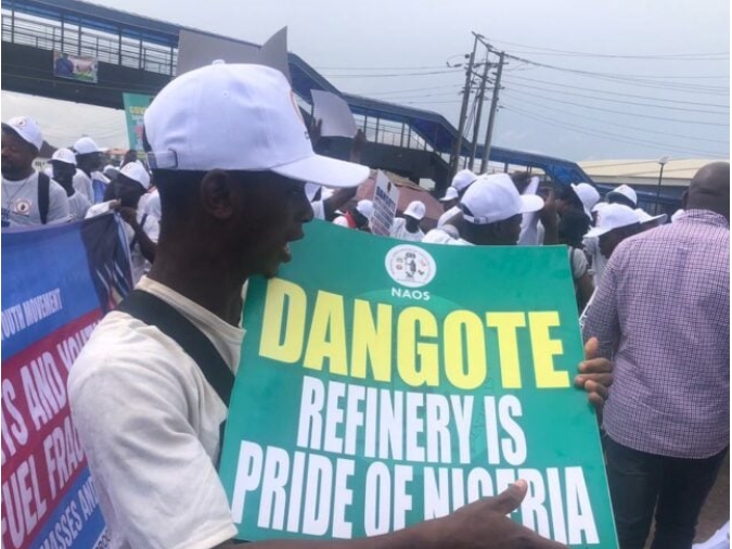 BREAKING: Students Protest in Oyo, Rally Support for Dangote Refinery