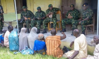 (PHOTOS): Nigerian Army Troops Of 2 Div Secure Release Of 9 Kidnapped Victims