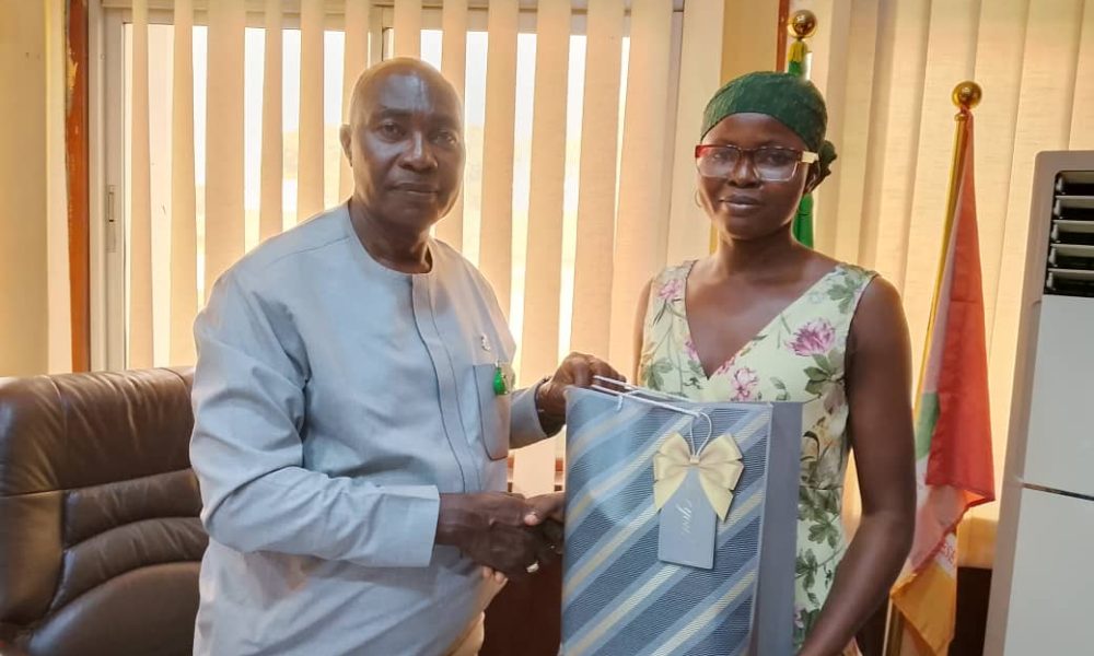 Makinde’s Protocol DG Applauds Outstanding Corps Member Christiana Olaitan, Rewards Her with Cash Gift